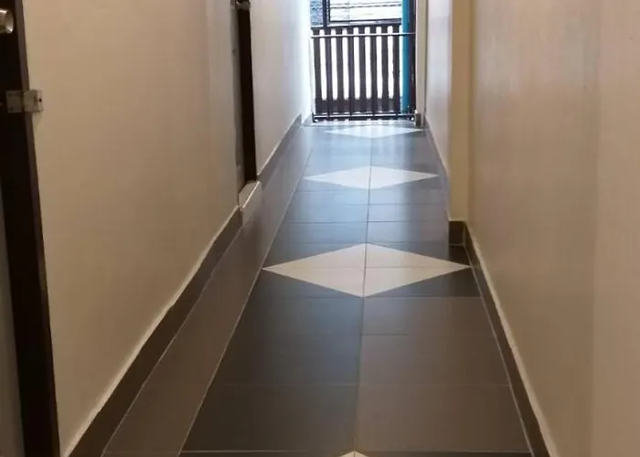 Benjamas Hostel Bangkok